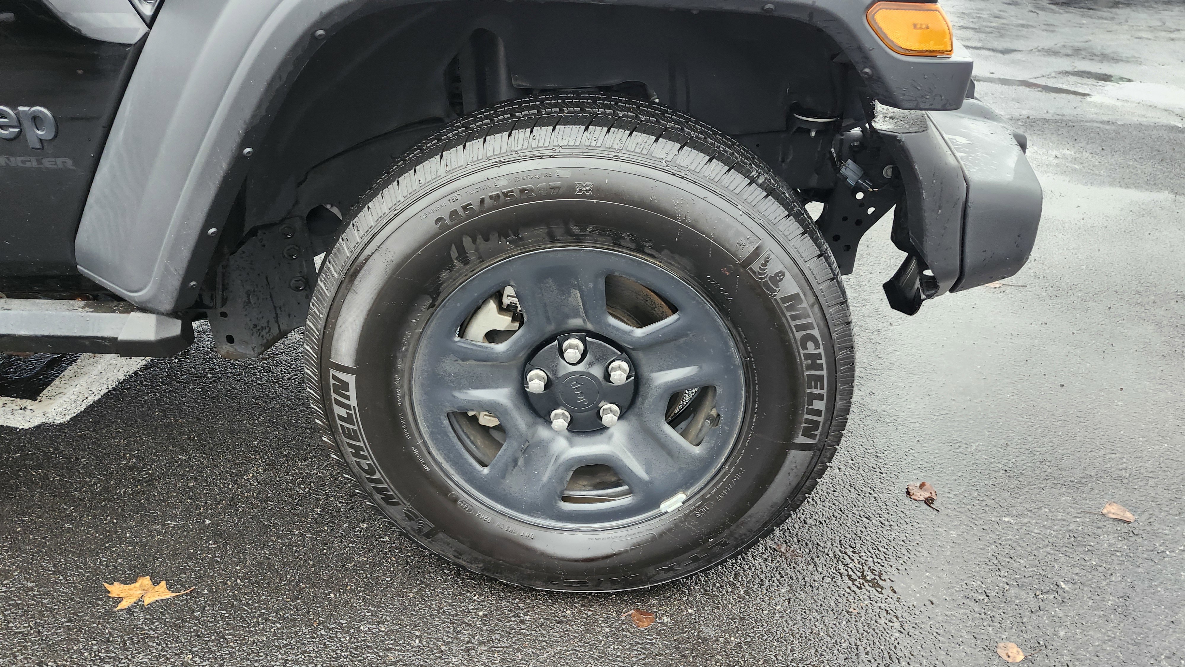 Used 2023 Jeep Wrangler Sport image 10