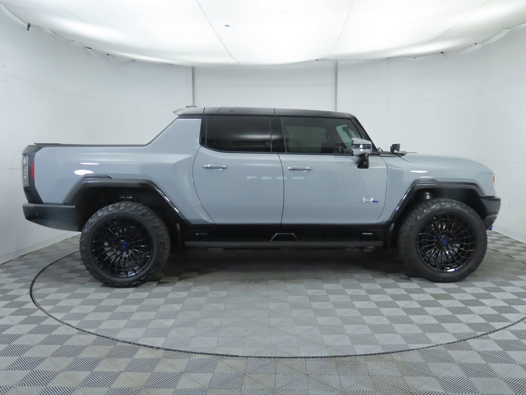 Used 2024 GMC Hummer EV 3X w/ LPO, Illumination Package image 4