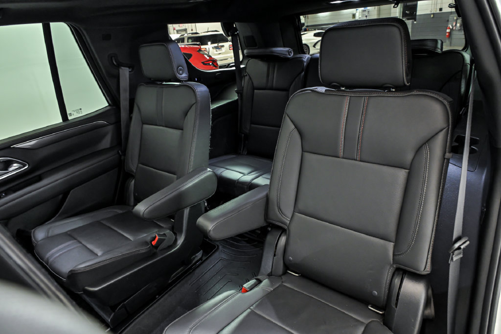 Used 2022 Chevrolet Tahoe RST w/ Sport Performance Package AWD/4WD image 15
