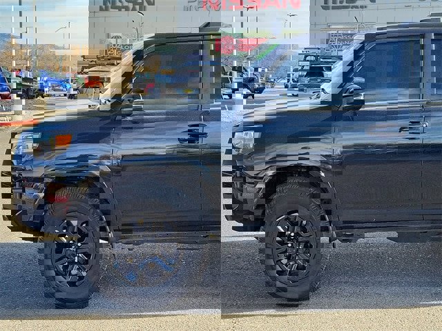 Used 2021 Toyota 4Runner SR5 Premium image 8