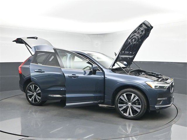 Used 2023 Volvo XC60 B5 Plus image 55