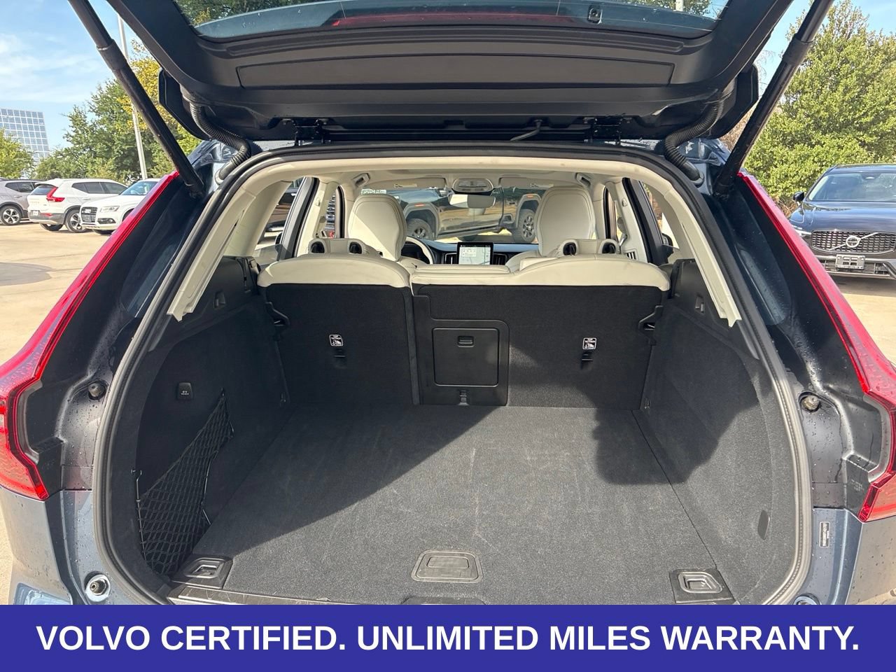 Certified 2026 Volvo XC60 B5 Ultra AWD/4WD image 10