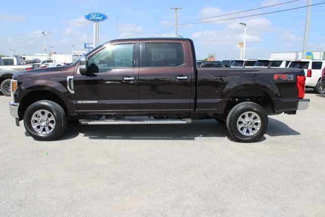 Used 2019 Ford F250 XLT w/ XLT Premium Package AWD/4WD image 9