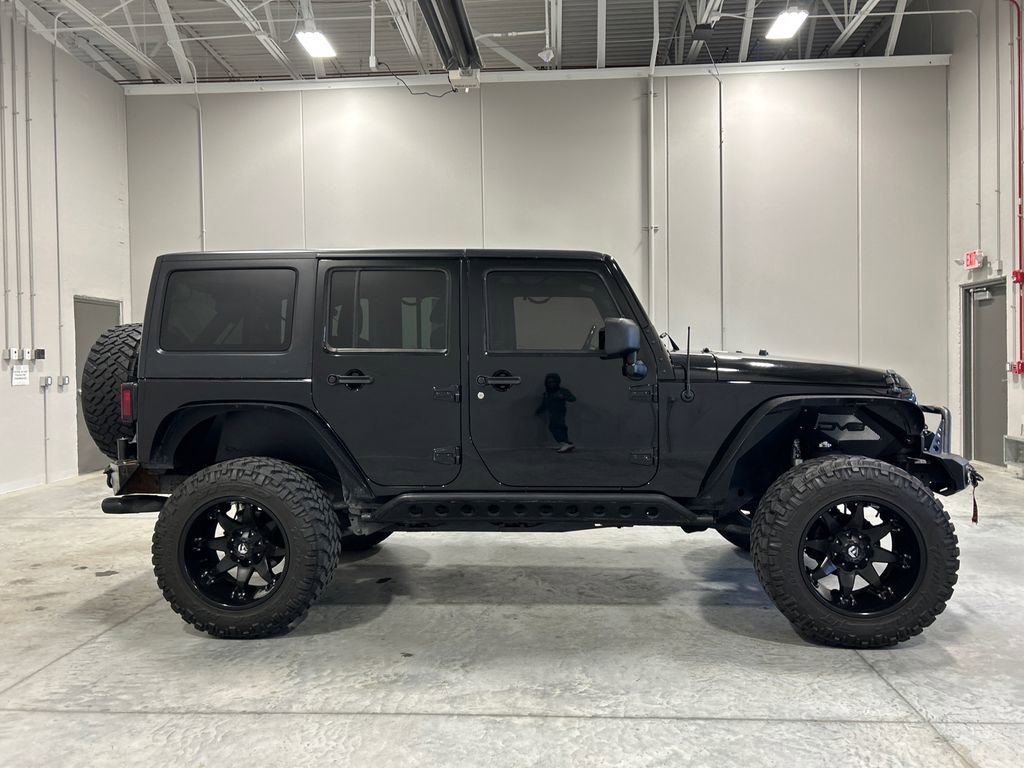 Used 2013 Jeep Wrangler Unlimited Sahara w/ Dual Top Group image 5