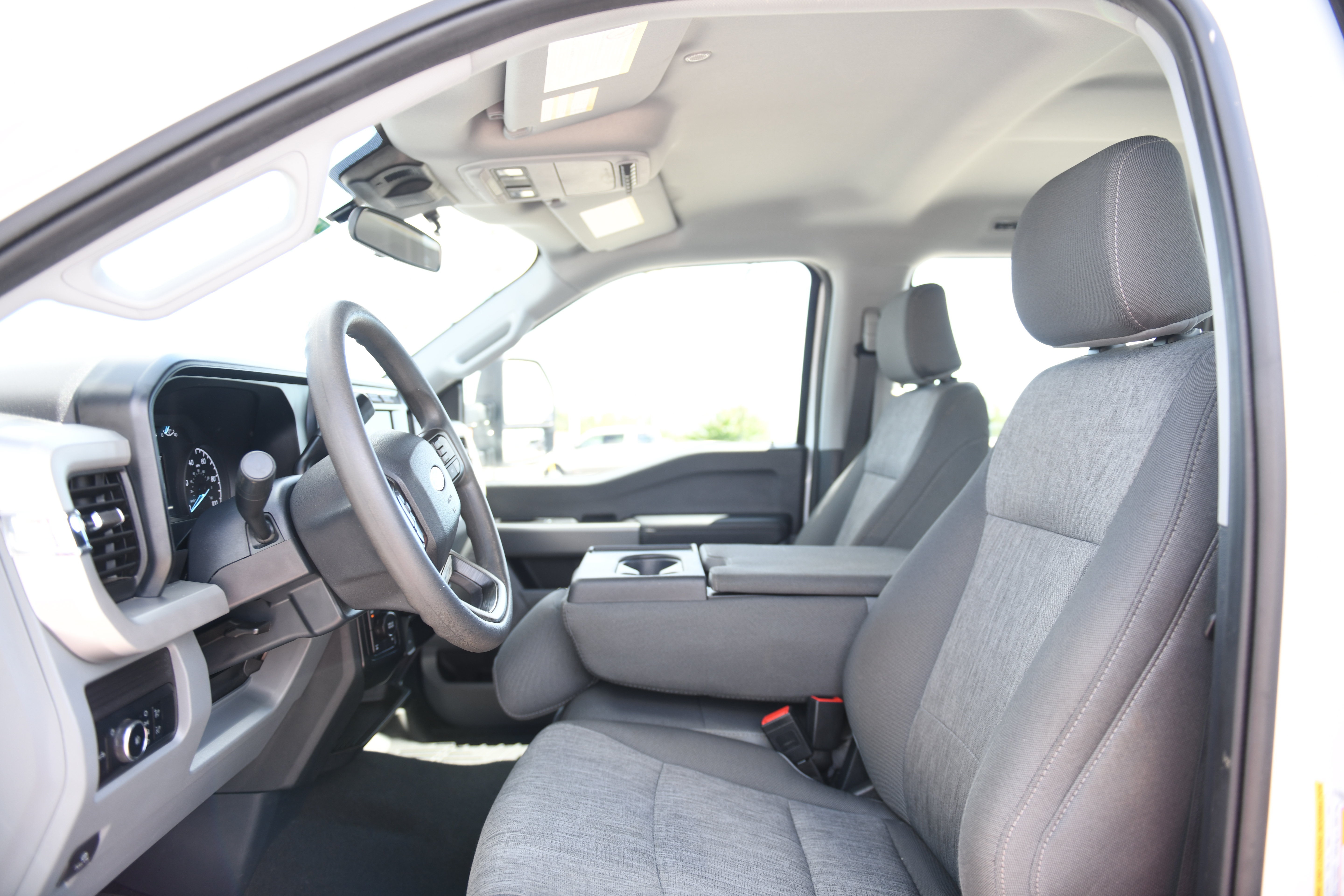 Used 2024 Ford F250 XL w/ STX Appearance Package AWD/4WD image 13