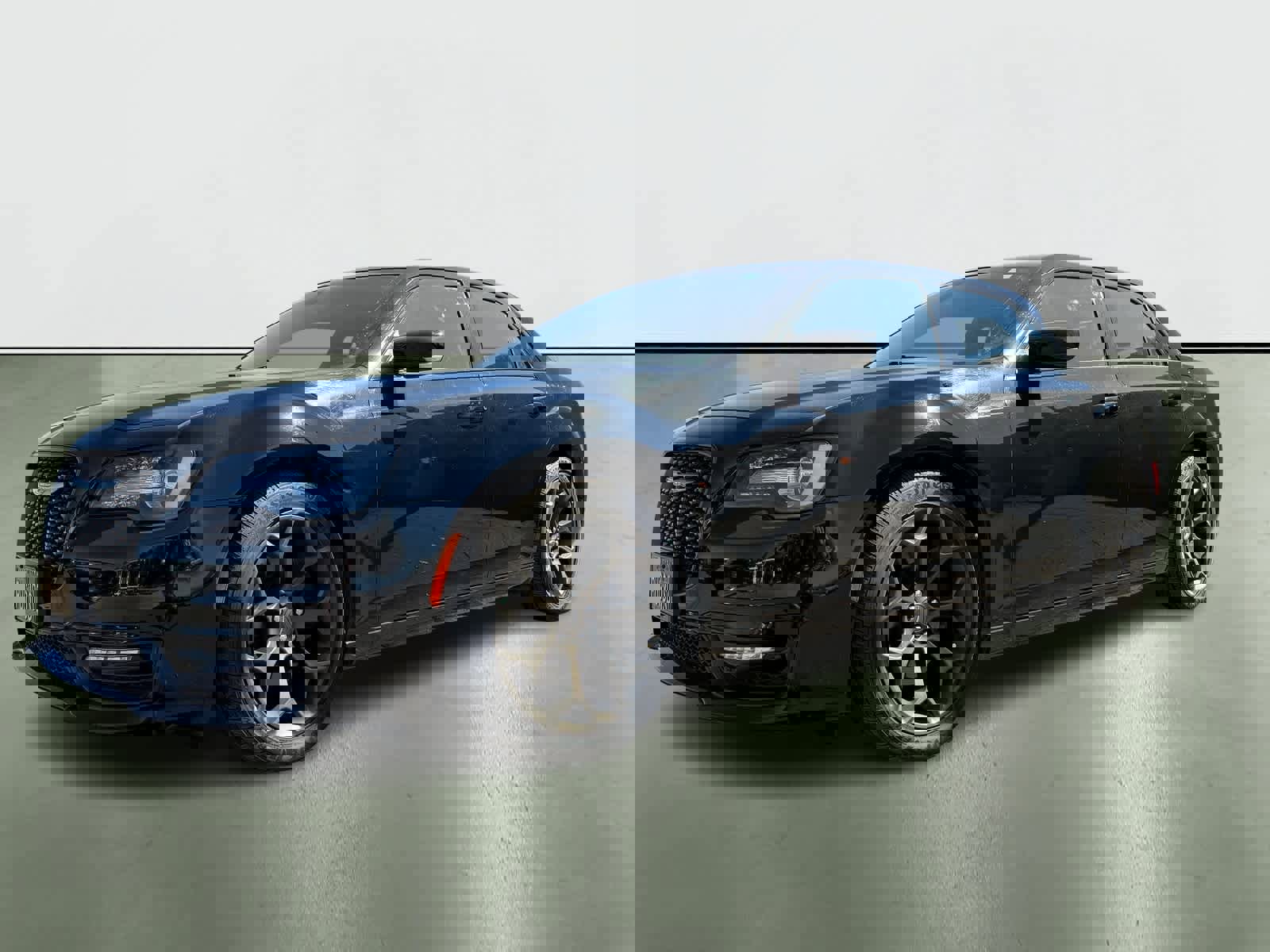 Used 2017 Chrysler 300 S w/ 300S Premium Group image 2