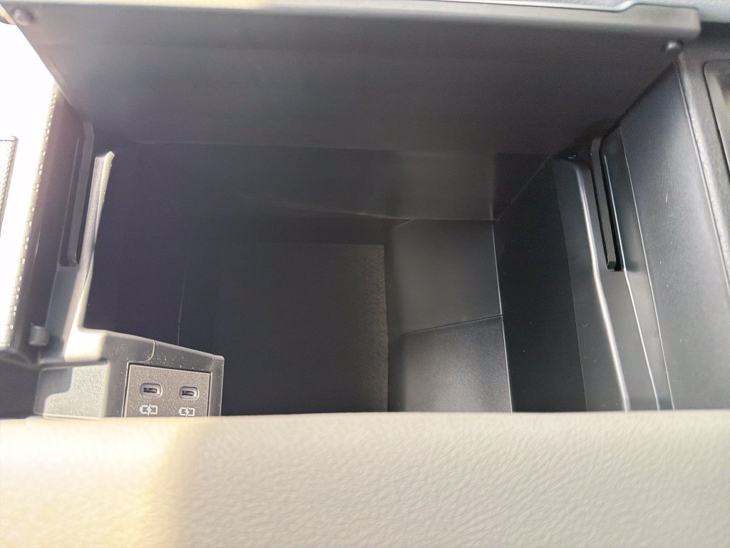 New 2026 Toyota Sienna XLE FWD image 26