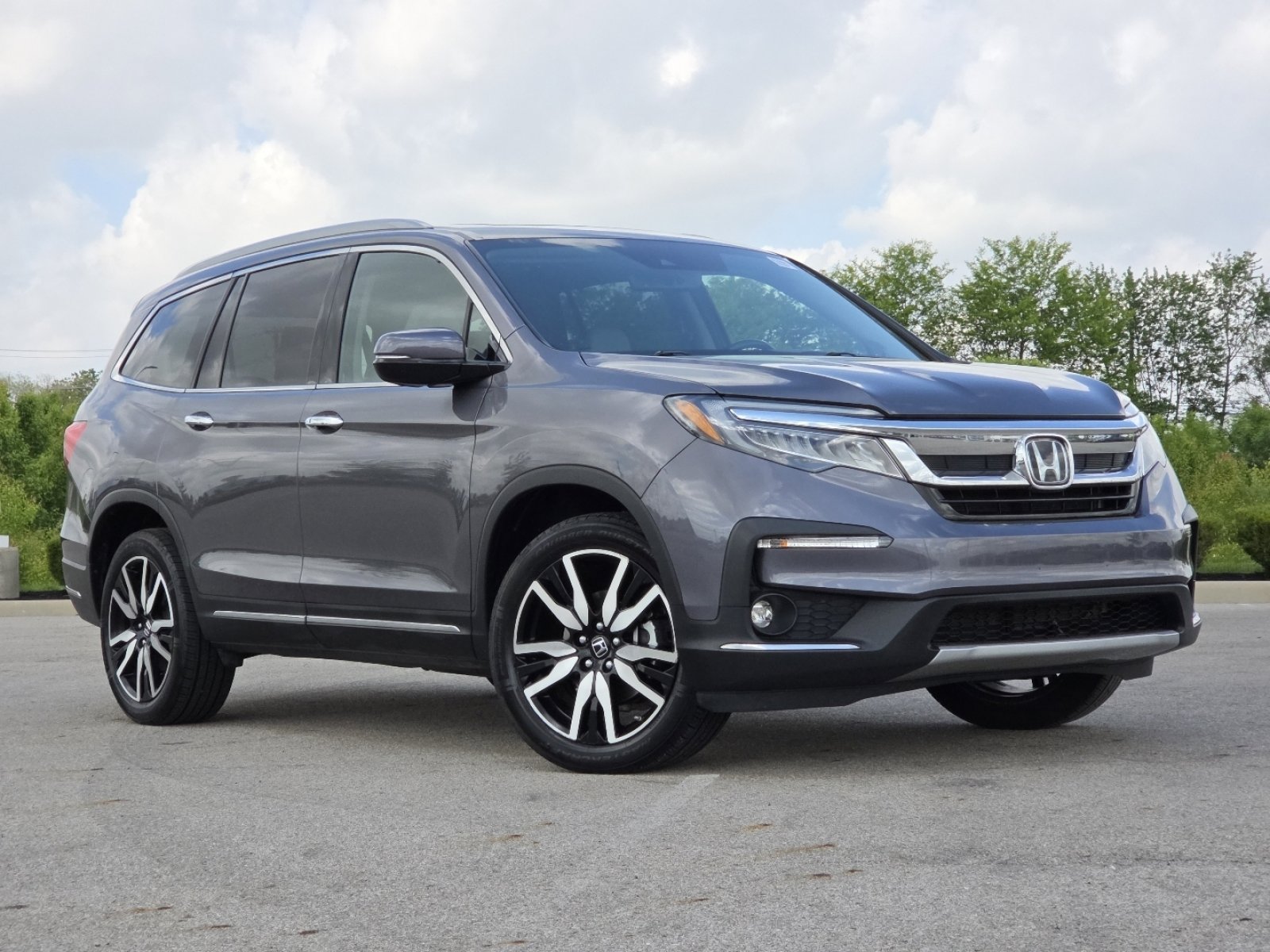 Used 2021 Honda Pilot Touring image 2