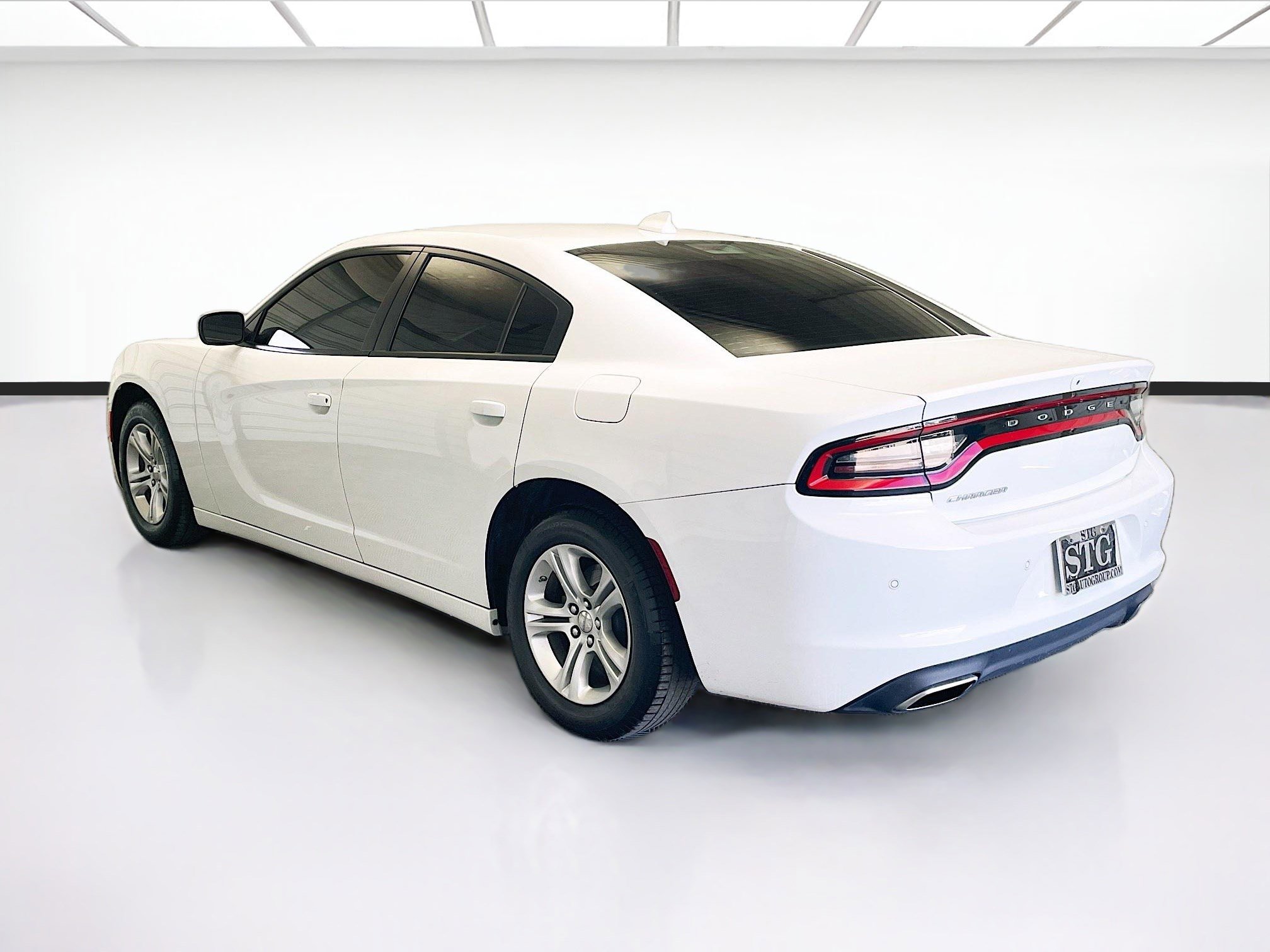 Used 2023 Dodge Charger SXT image 6