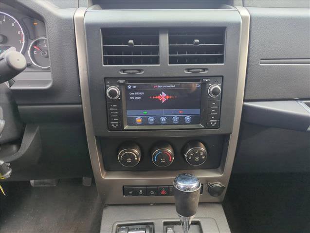 Used 2012 Jeep Liberty Sport image 16