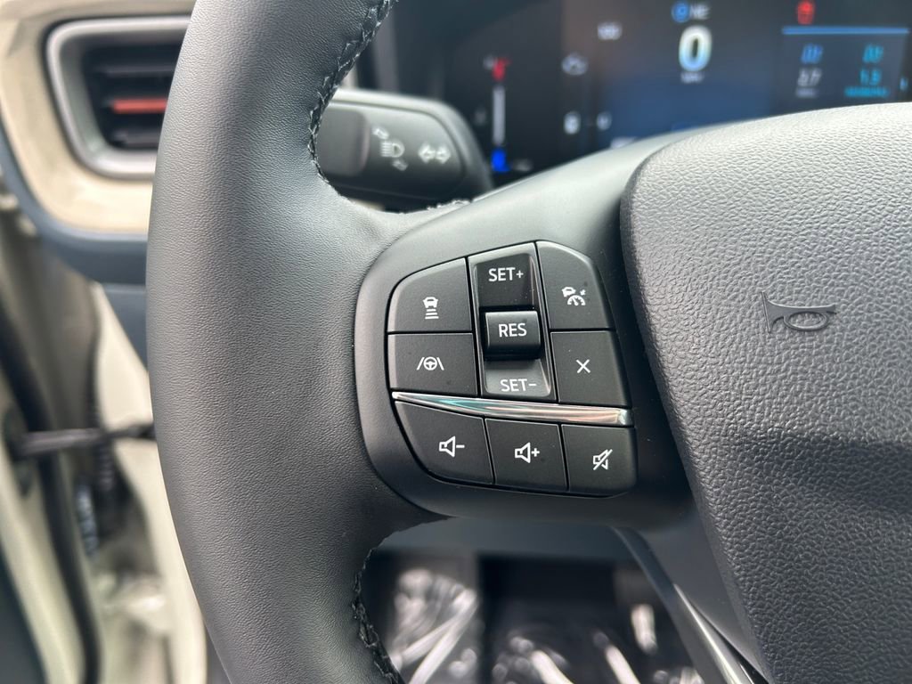 New 2025 Ford Maverick Lariat w/ 4K Tow Package image 17