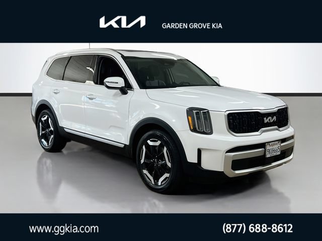 Certified 2024 Kia Telluride EX w/ EX Captain's Chair Package FWD image 1
