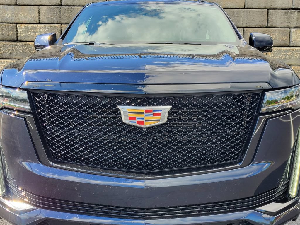 Used 2021 Cadillac Escalade ESV Sport w/ Driver Assist Tech Package AWD/4WD image 9