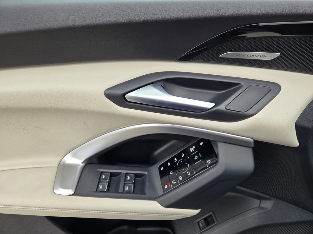 New 2025 Audi Q5 Premium Plus AWD/4WD image 18