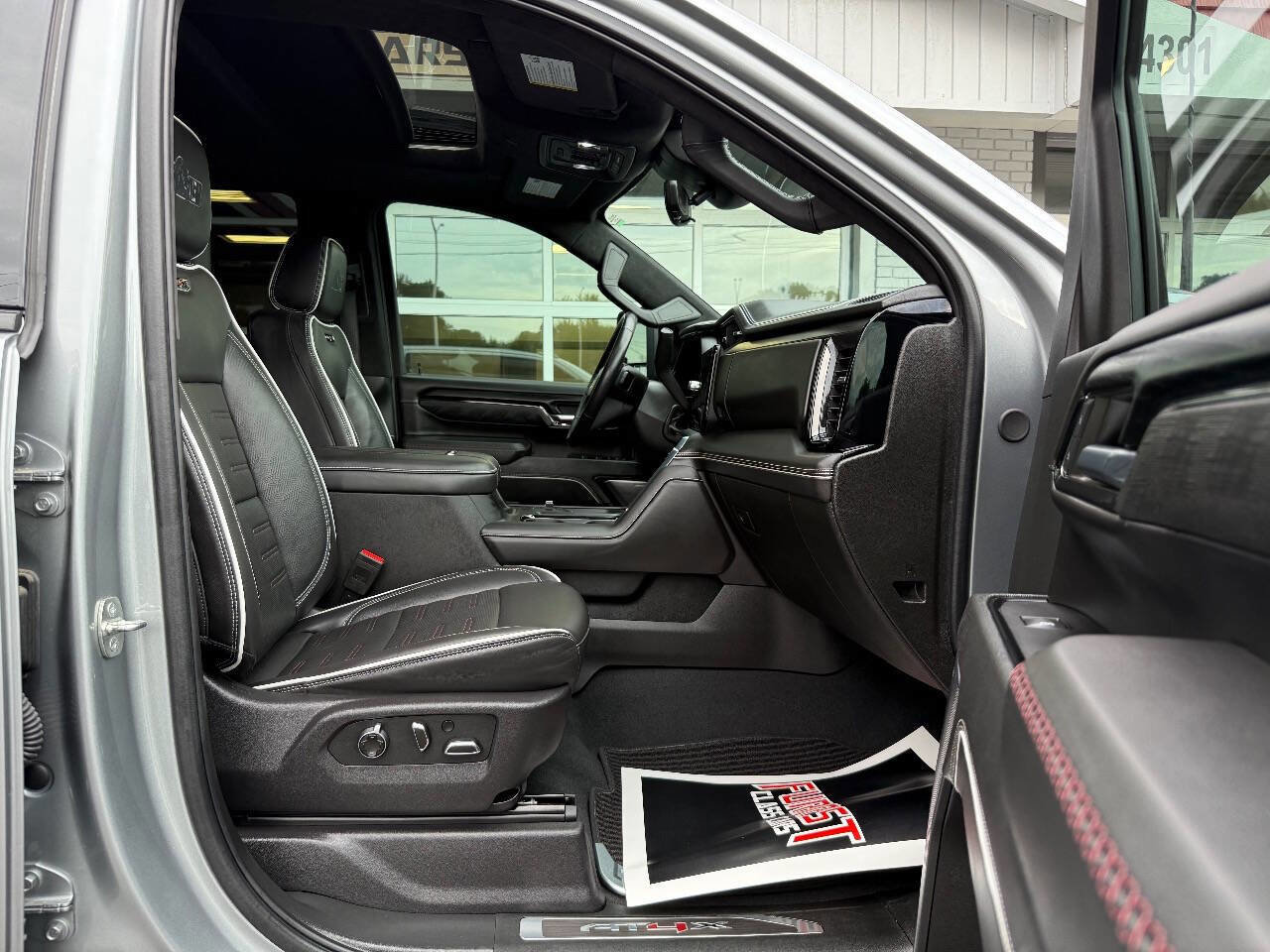 Used 2024 GMC Sierra 2500 AT4X w/ AT4X AEV Edition image 43