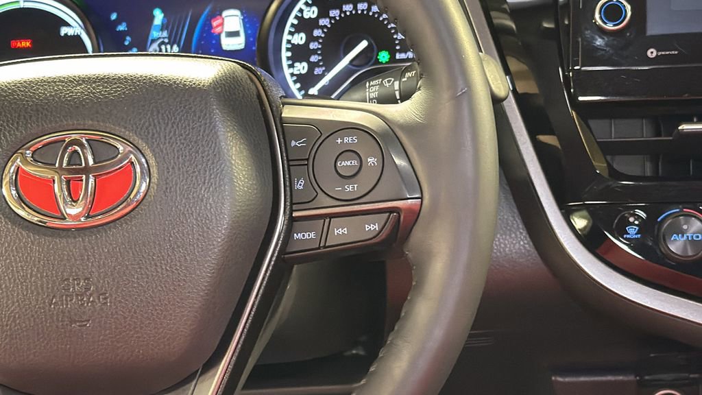 Used 2022 Toyota Camry XSE w/ Navigation Upgrade Package image 19