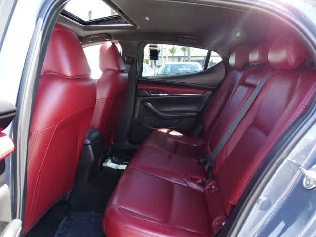 Used 2021 MAZDA MAZDA3 s FWD image 21