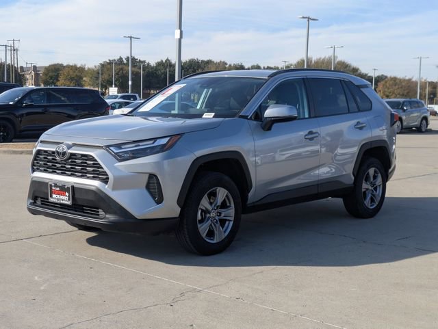 Used 2024 Toyota RAV4 XLE image 10