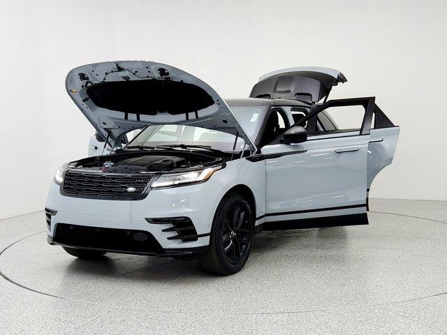 New 2026 Land Rover Range Rover Velar Dynamic SE image 9