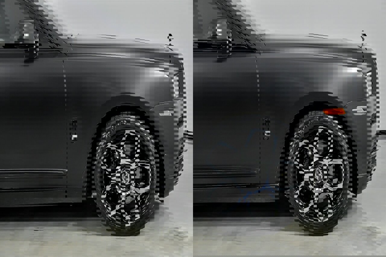 Used 2019 Rolls-Royce Cullinan image 15