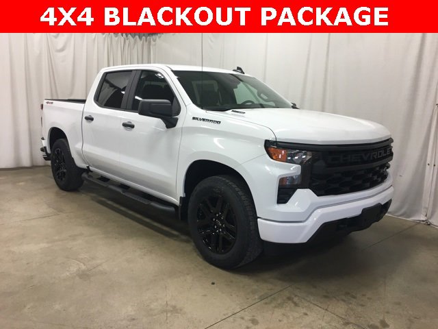 New 2026 Chevrolet Silverado 1500 Custom w/ Turbomax Blackout Package