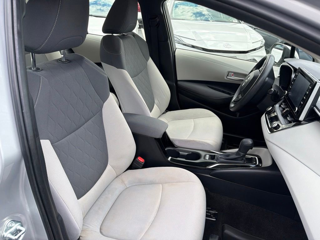 Used 2021 Toyota Corolla LE FWD image 10