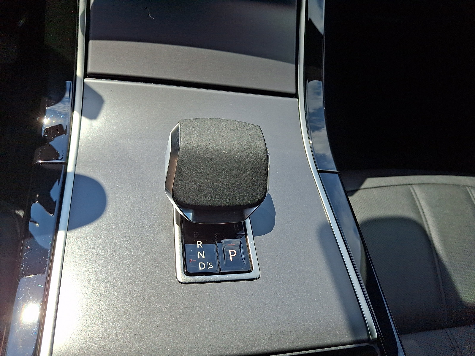 Used 2026 Land Rover Range Rover Evoque S AWD/4WD image 15