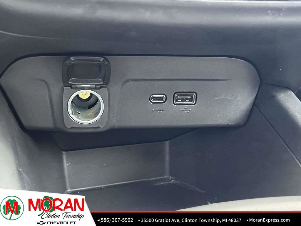 Certified 2024 Chevrolet Trax RS w/ Sunroof Package FWD image 29