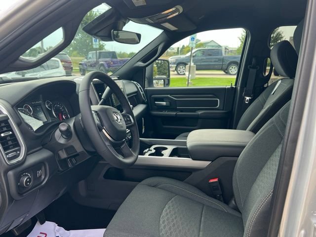 New 2026 RAM 2500 Big Horn AWD/4WD image 10
