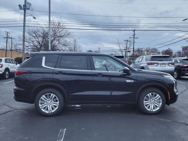 New 2025 Mitsubishi Outlander ES image 21