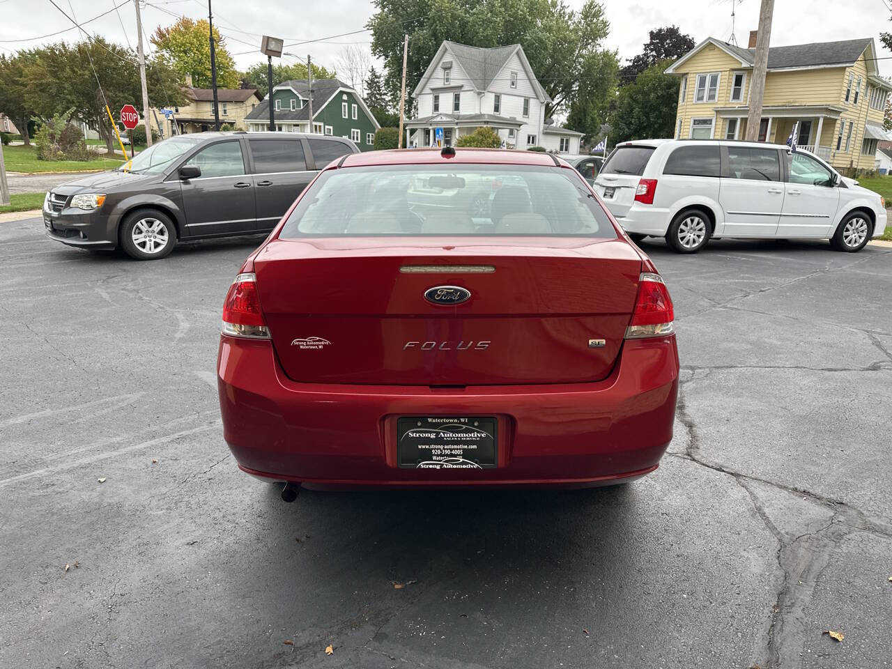 Used 2010 Ford Focus SE image 4