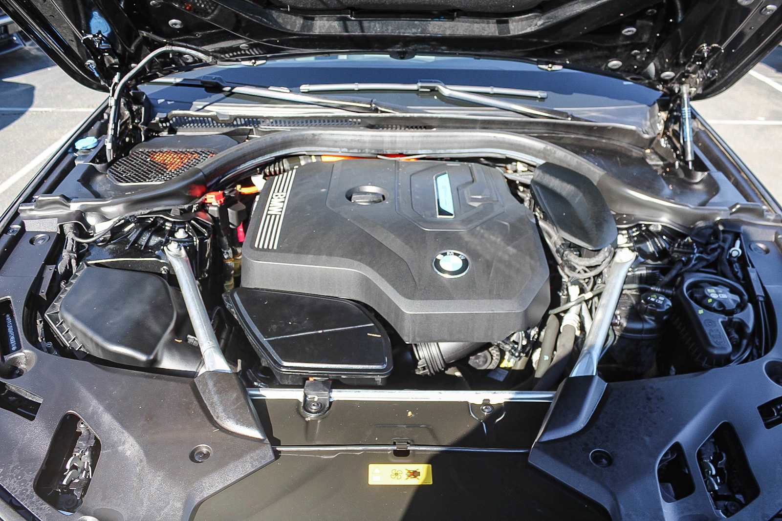 Used 2023 BMW 530e 530e w/ M Sport Package image 42