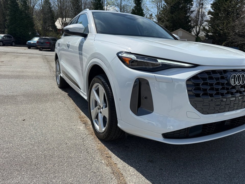 Certified 2025 Audi Q5 Premium Plus w/ Premium Plus image 23
