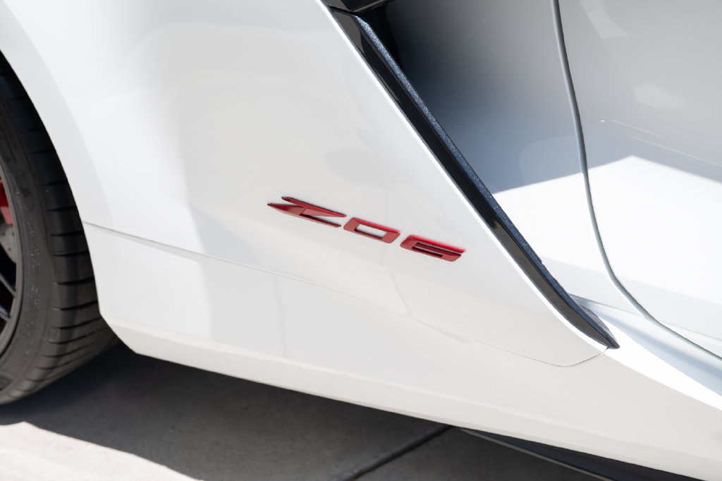 Used 2024 Chevrolet Corvette Z06 w/ Stealth Interior Trim Package RWD image 10