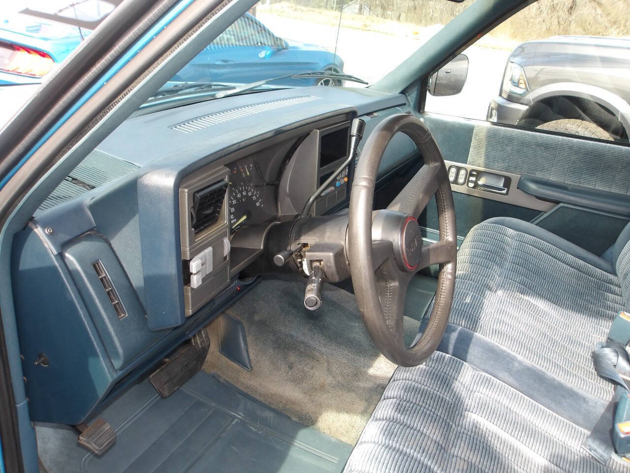 Used 1993 GMC Sierra 1500 2WD Regular Cab image 19