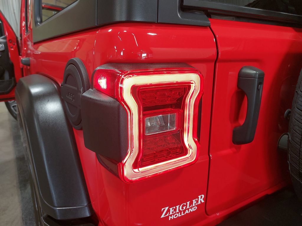 Used 2022 Jeep Wrangler Unlimited Sport AWD/4WD image 33