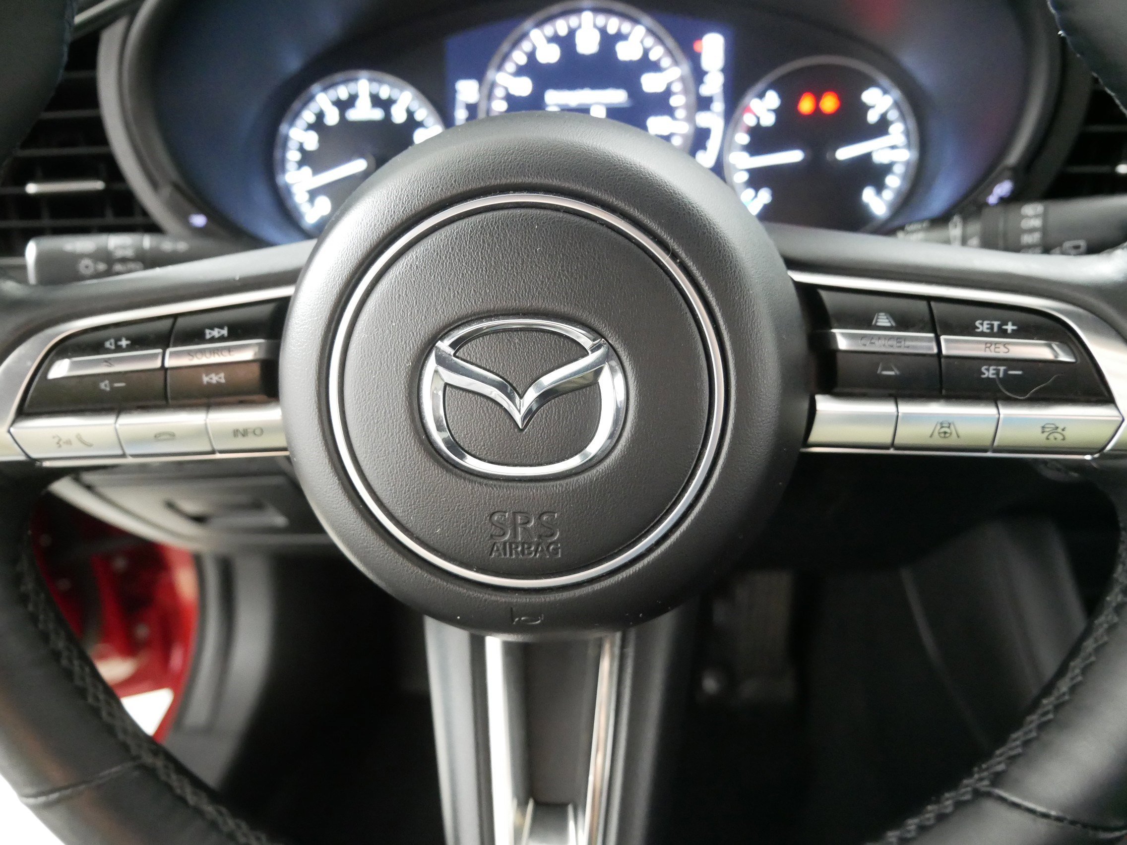 Used 2021 MAZDA MAZDA3 Hatchback w/Premium Plus Pkg image 25