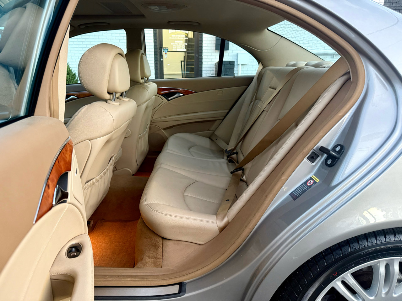 Used 2008 Mercedes-Benz E 350 Luxury image 20