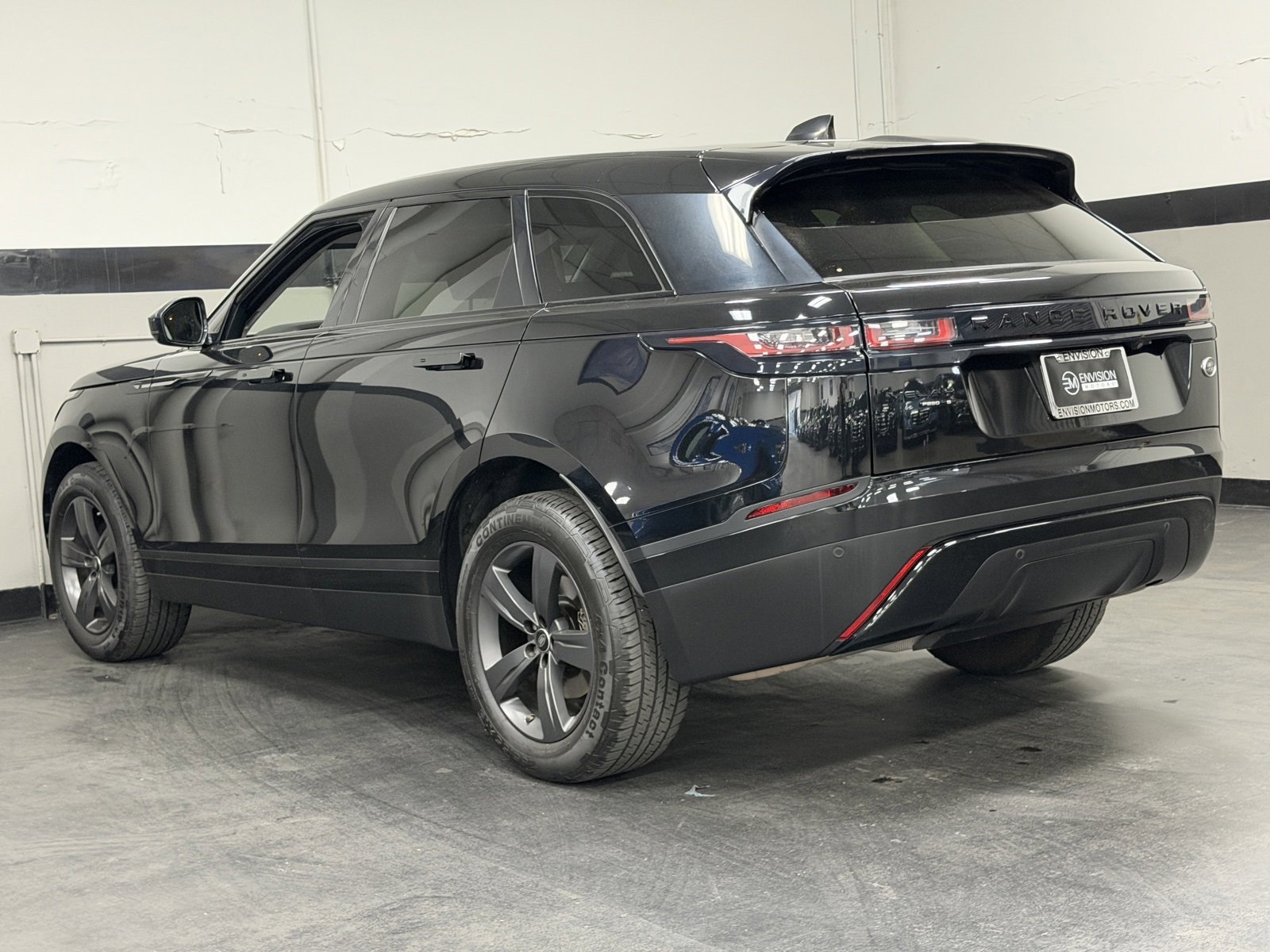 Used 2019 Land Rover Range Rover Velar S image 10