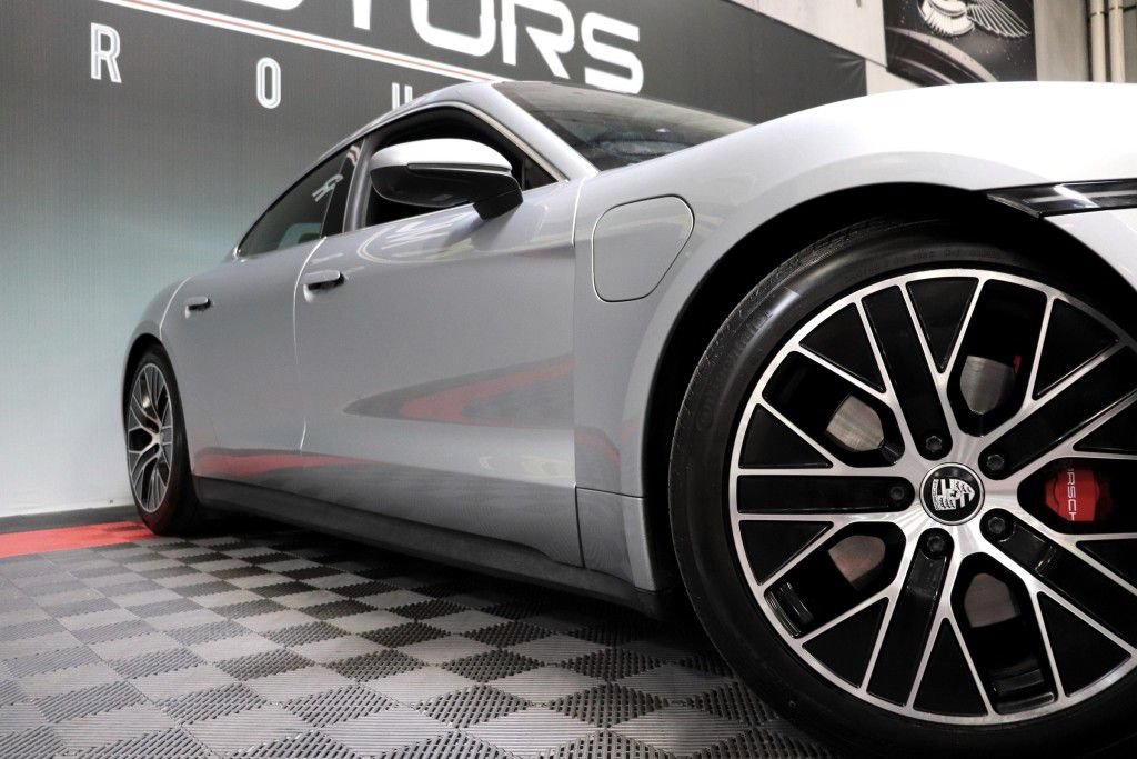 Used 2020 Porsche Taycan 4S AWD/4WD image 72