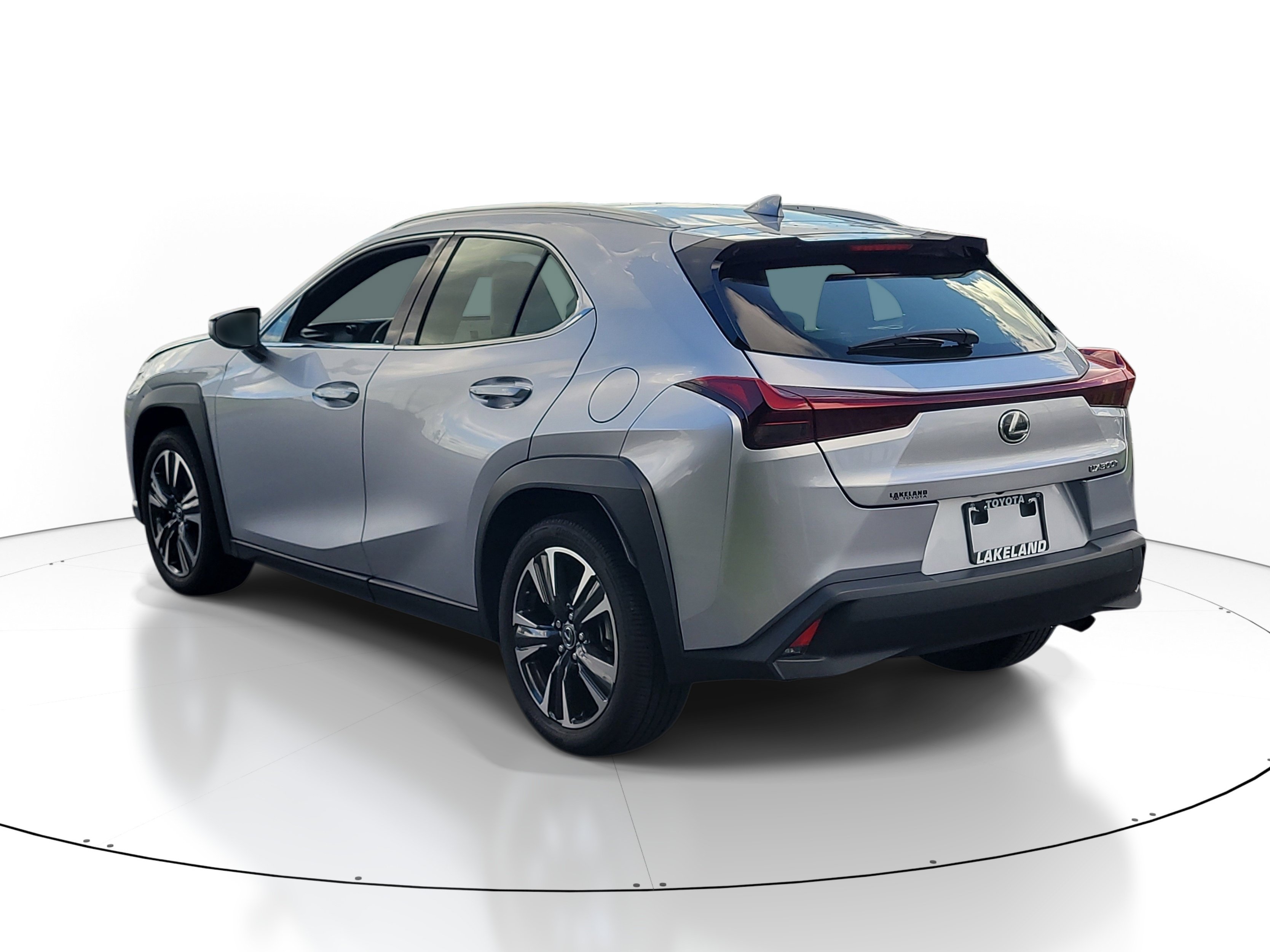 Used 2025 Lexus UX 300h FWD w/ Accessory Package (Z1) image 5