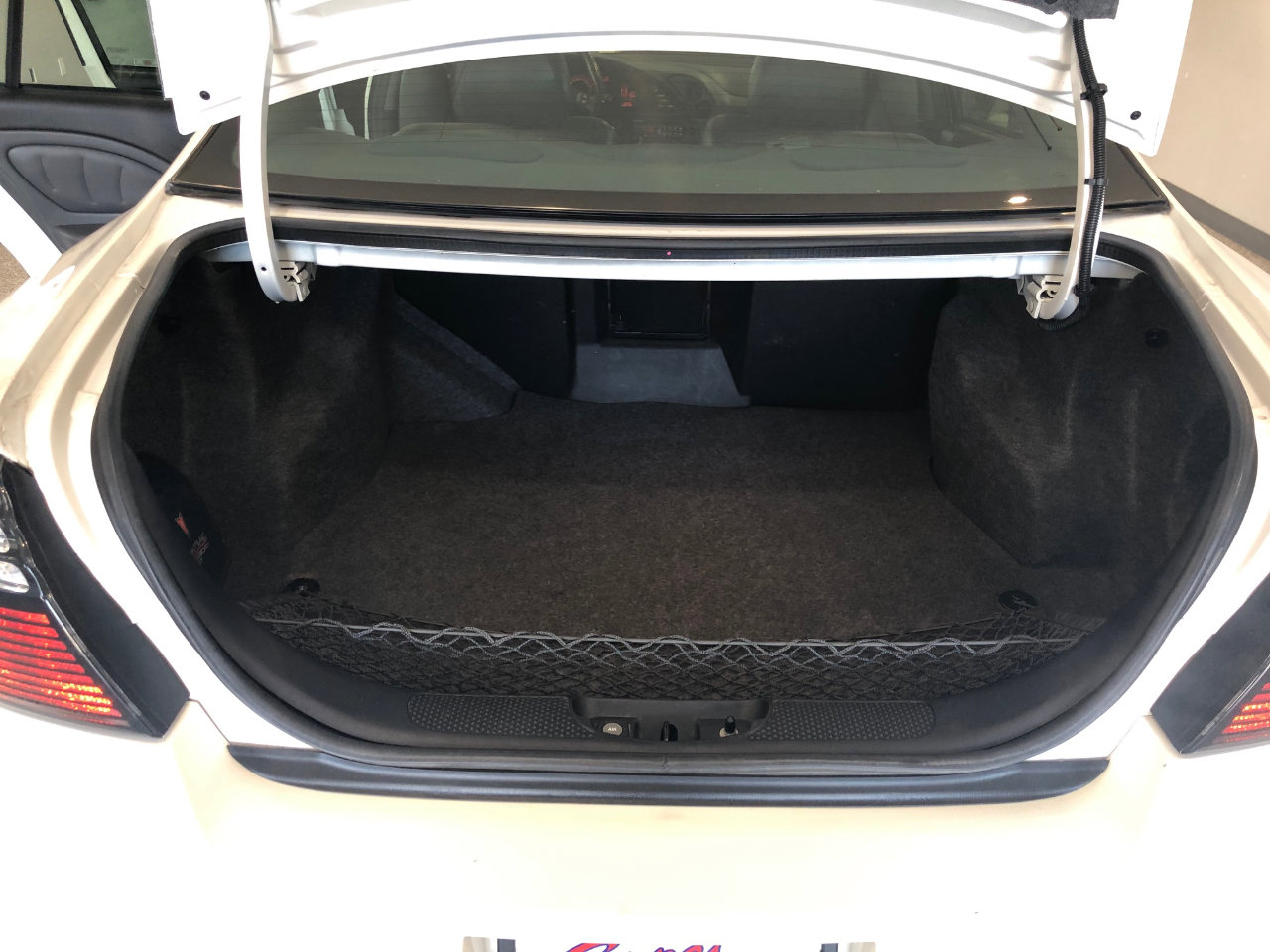 Used 2003 Pontiac Bonneville SSEi image 10