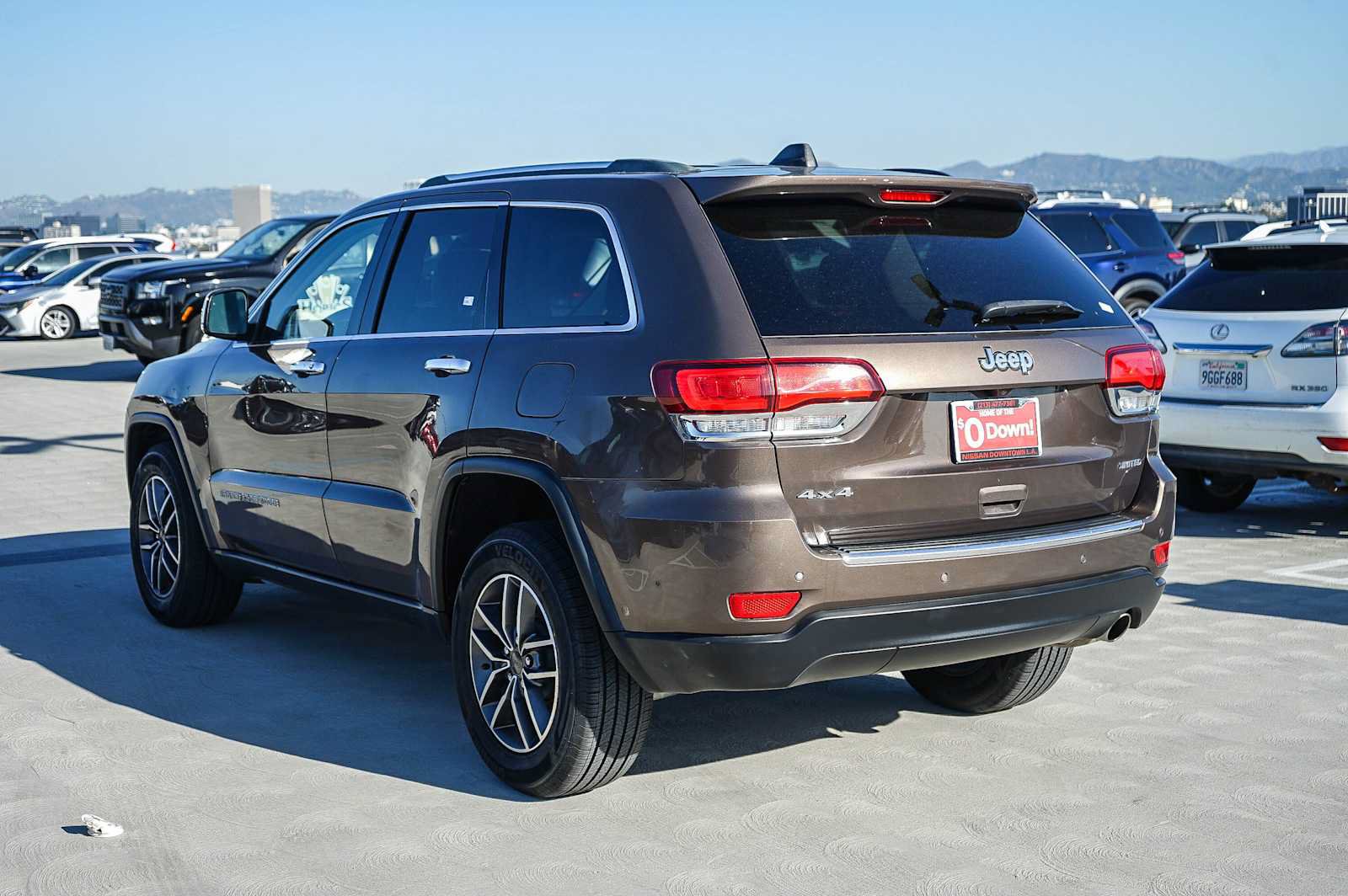 Used 2021 Jeep Grand Cherokee Limited AWD/4WD image 6