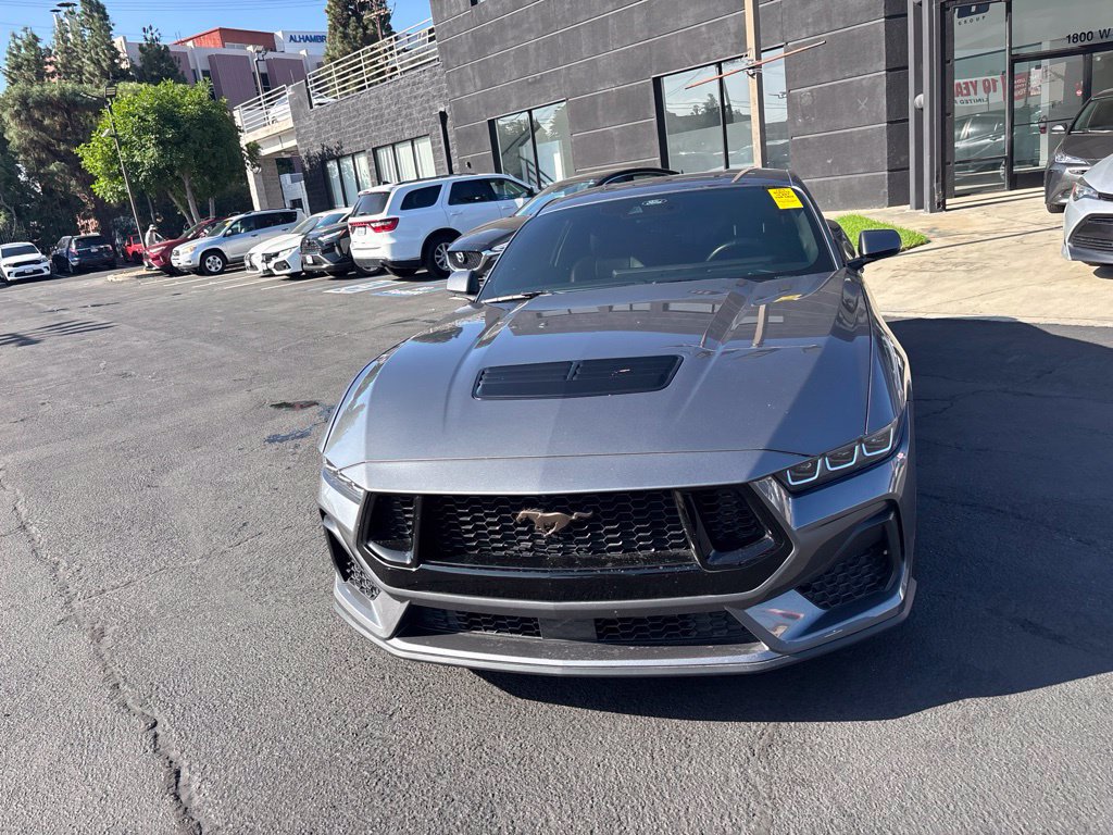 Used 2025 Ford Mustang GT Premium RWD image 9