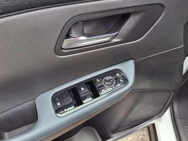 New 2026 Nissan Leaf SV+ w/ Illuminated Package FWD image 13