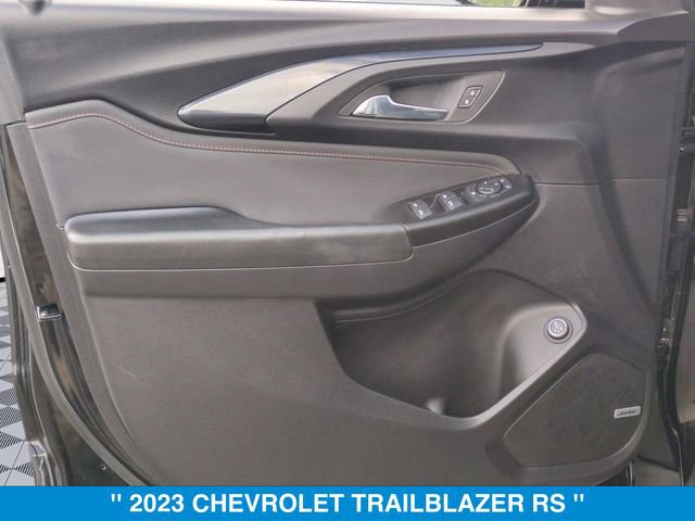 Used 2023 Chevrolet TrailBlazer RS w/ Sun and Liftgate Package AWD/4WD image 12