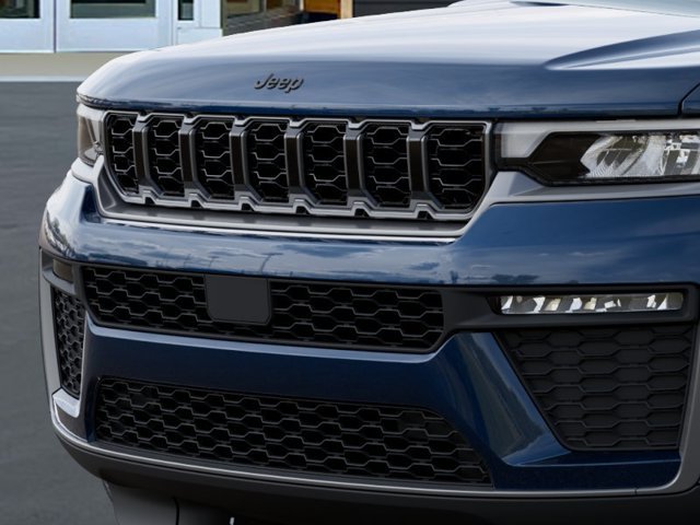 New 2026 Jeep Grand Cherokee Limited w/ Limited Altitude Package AWD/4WD image 11