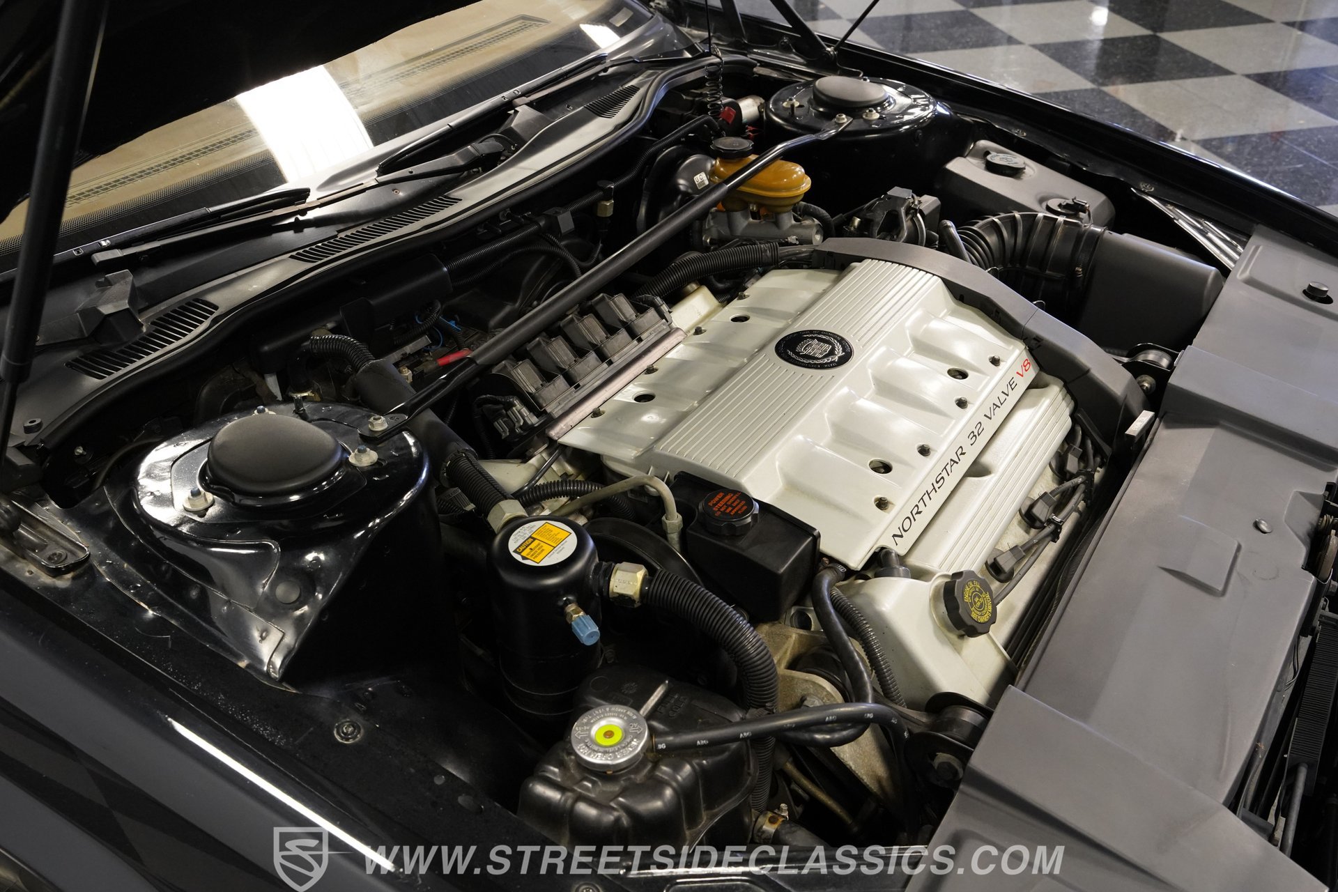 Used 1993 Cadillac Allante FWD image 36