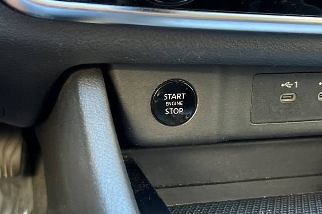 Used 2024 Nissan Rogue S image 28