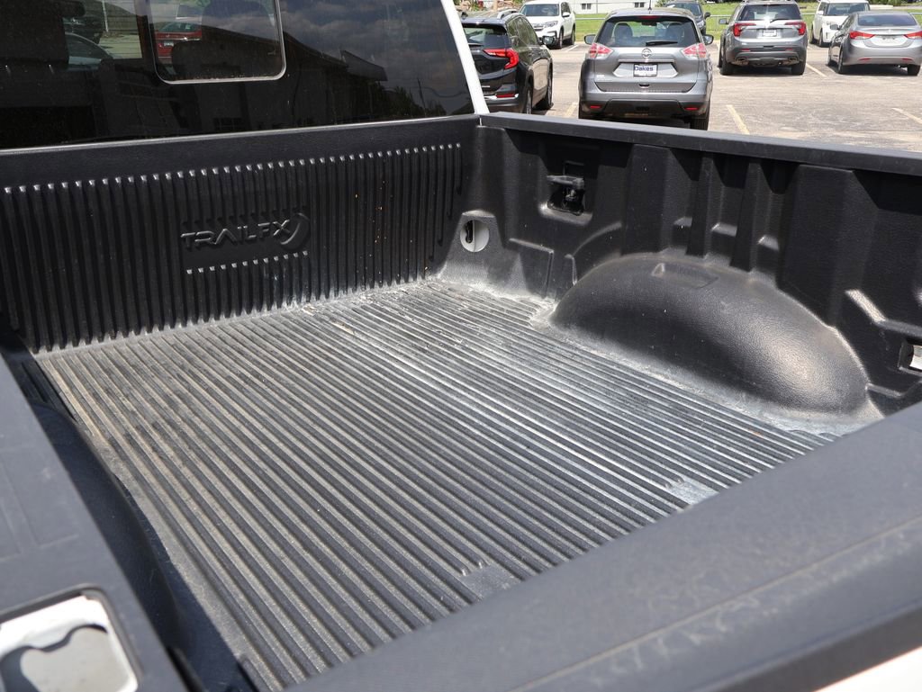 Used 2021 Ford F250 Lariat w/ Lariat Value Package AWD/4WD image 11